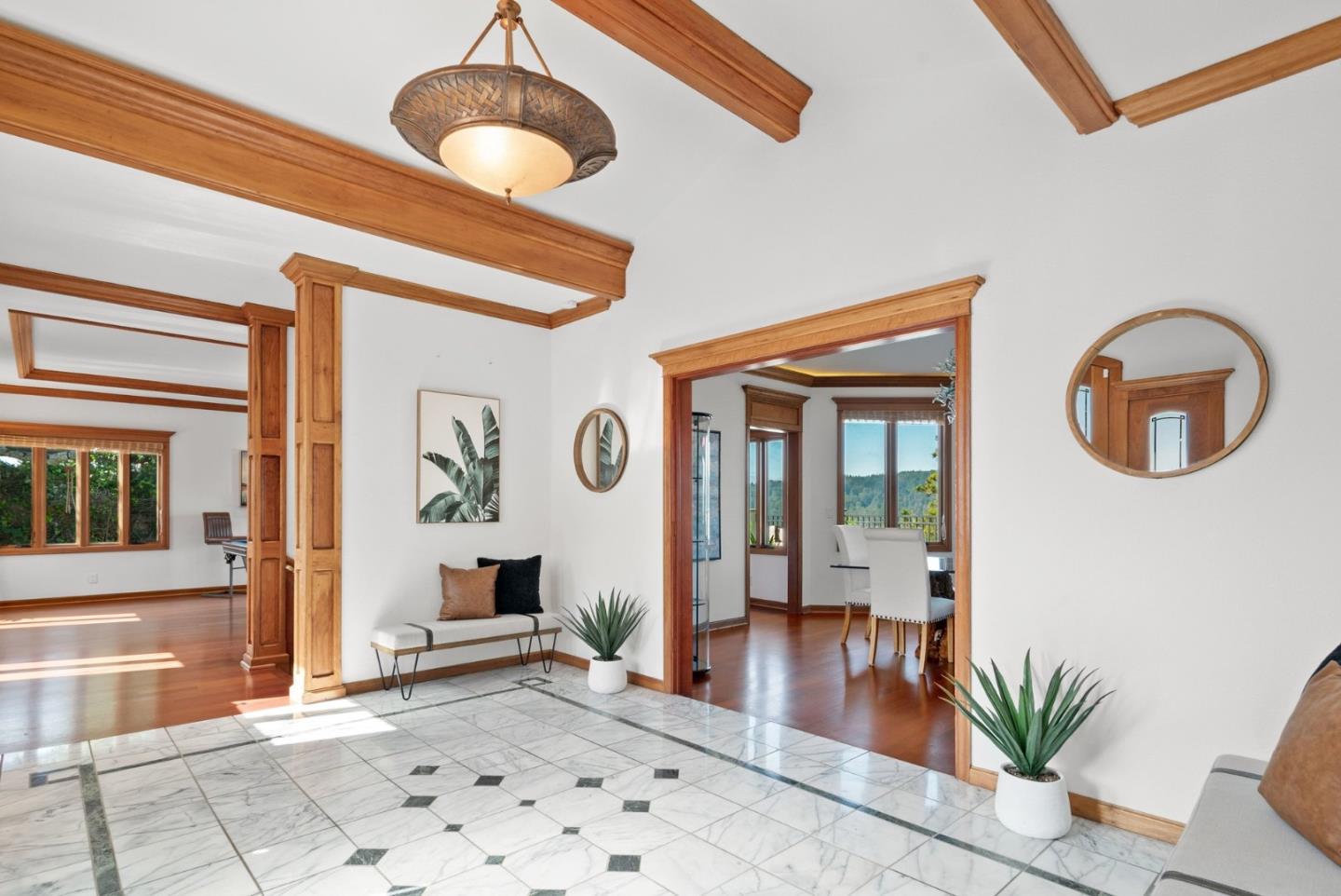 Detail Gallery Image 5 of 102 For 17 Kite Hill Rd, Santa Cruz,  CA 95060 - 4 Beds | 3/1 Baths