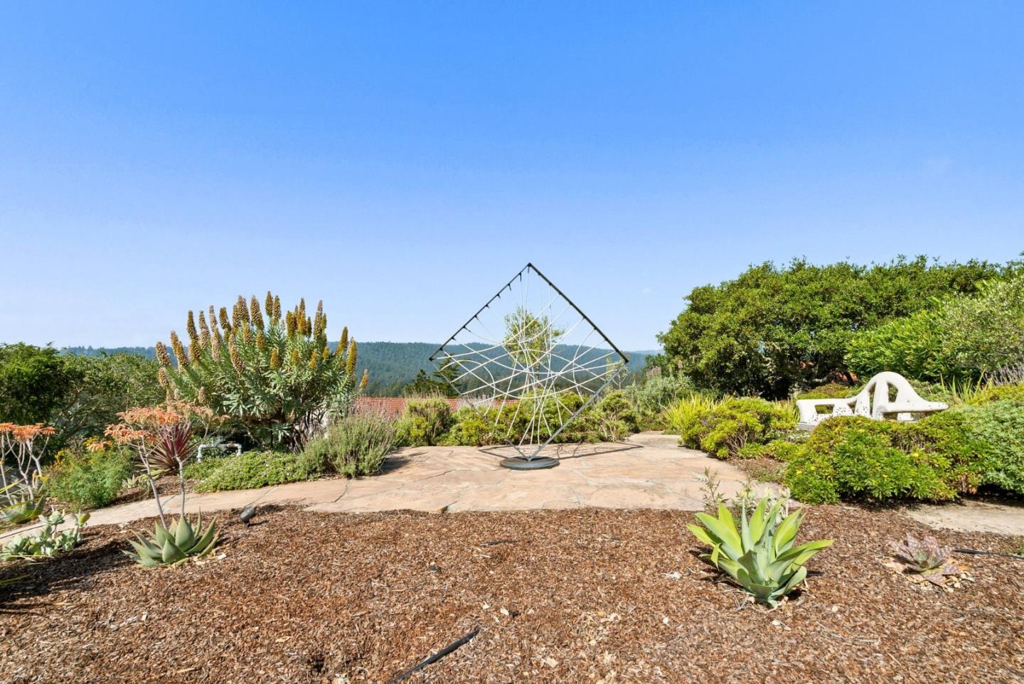 Detail Gallery Image 60 of 102 For 17 Kite Hill Rd, Santa Cruz,  CA 95060 - 4 Beds | 3/1 Baths