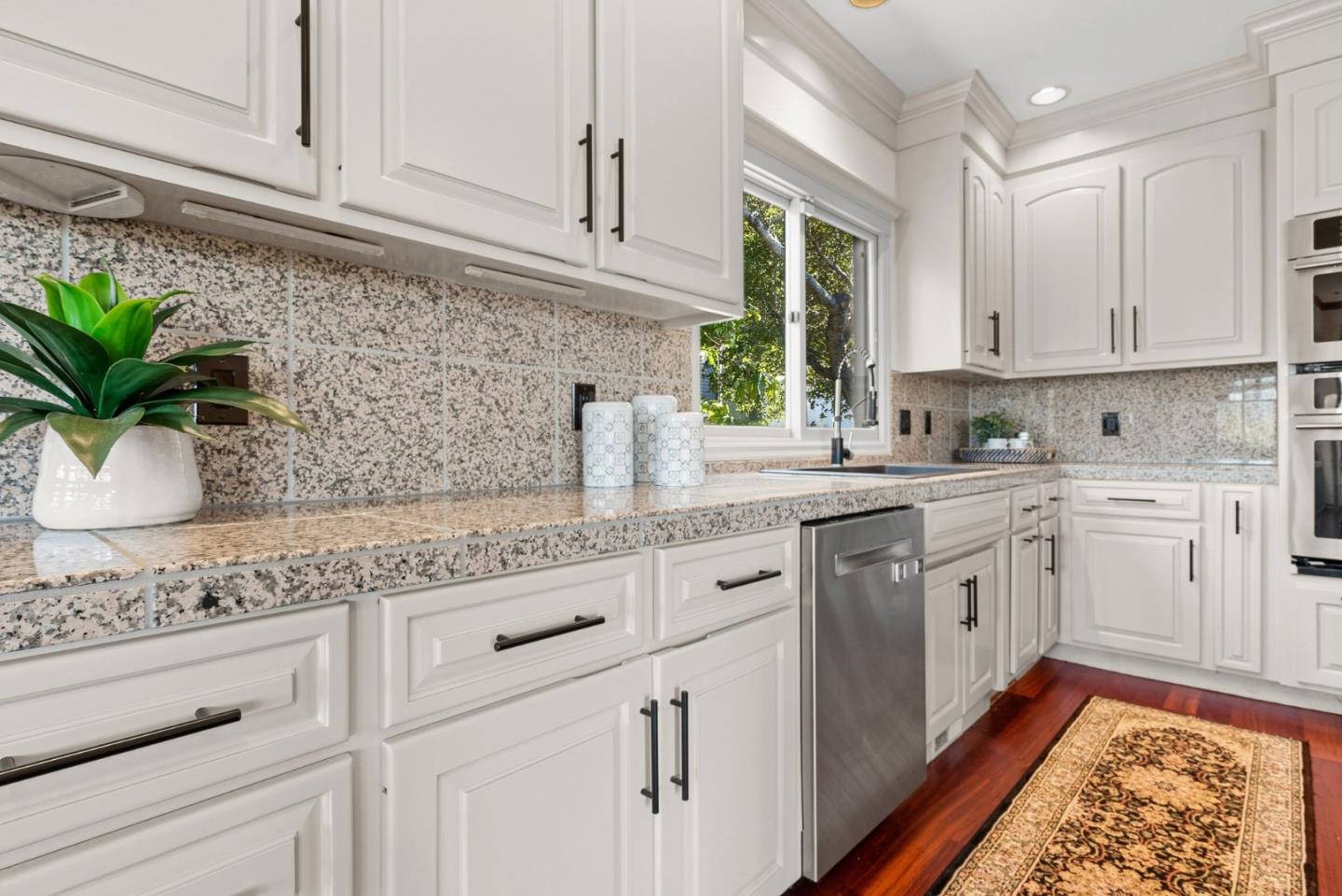 Detail Gallery Image 84 of 102 For 17 Kite Hill Rd, Santa Cruz,  CA 95060 - 4 Beds | 3/1 Baths