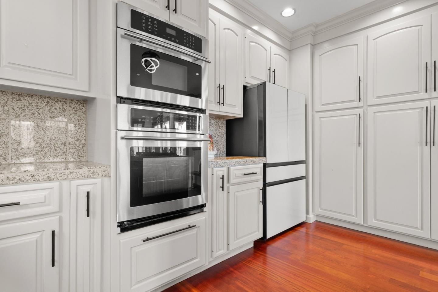 Detail Gallery Image 85 of 102 For 17 Kite Hill Rd, Santa Cruz,  CA 95060 - 4 Beds | 3/1 Baths