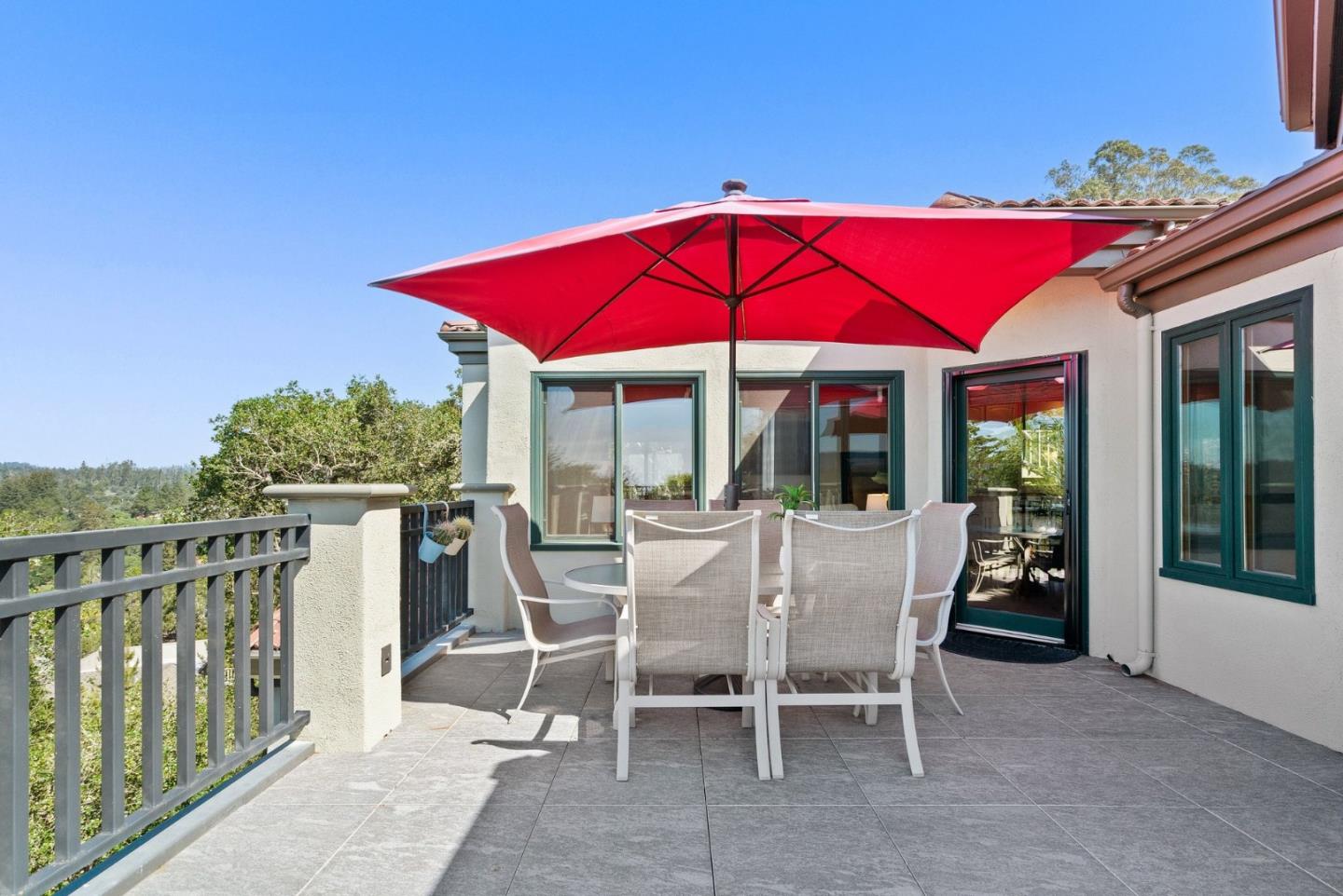 Detail Gallery Image 95 of 102 For 17 Kite Hill Rd, Santa Cruz,  CA 95060 - 4 Beds | 3/1 Baths