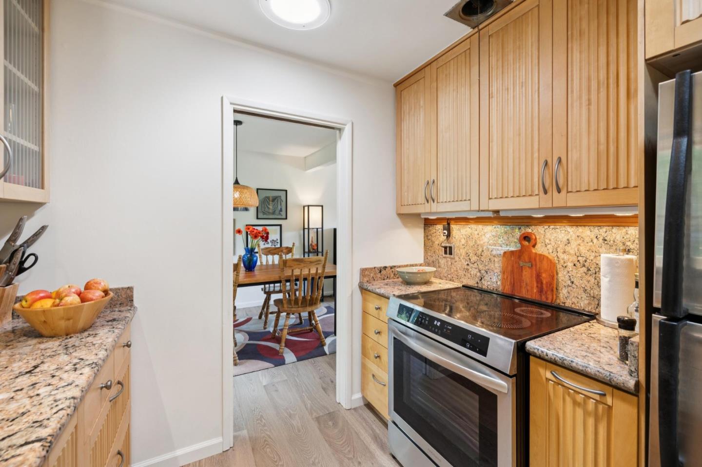 Detail Gallery Image 15 of 26 For 55 Asilomar Cir, Oakland,  CA 94611 - 2 Beds | 1 Baths