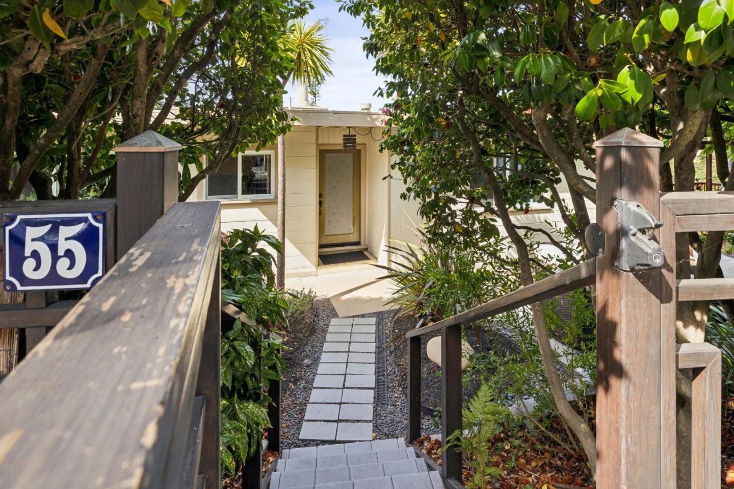 55 Asilomar Circle, Oakland, CA, 94611