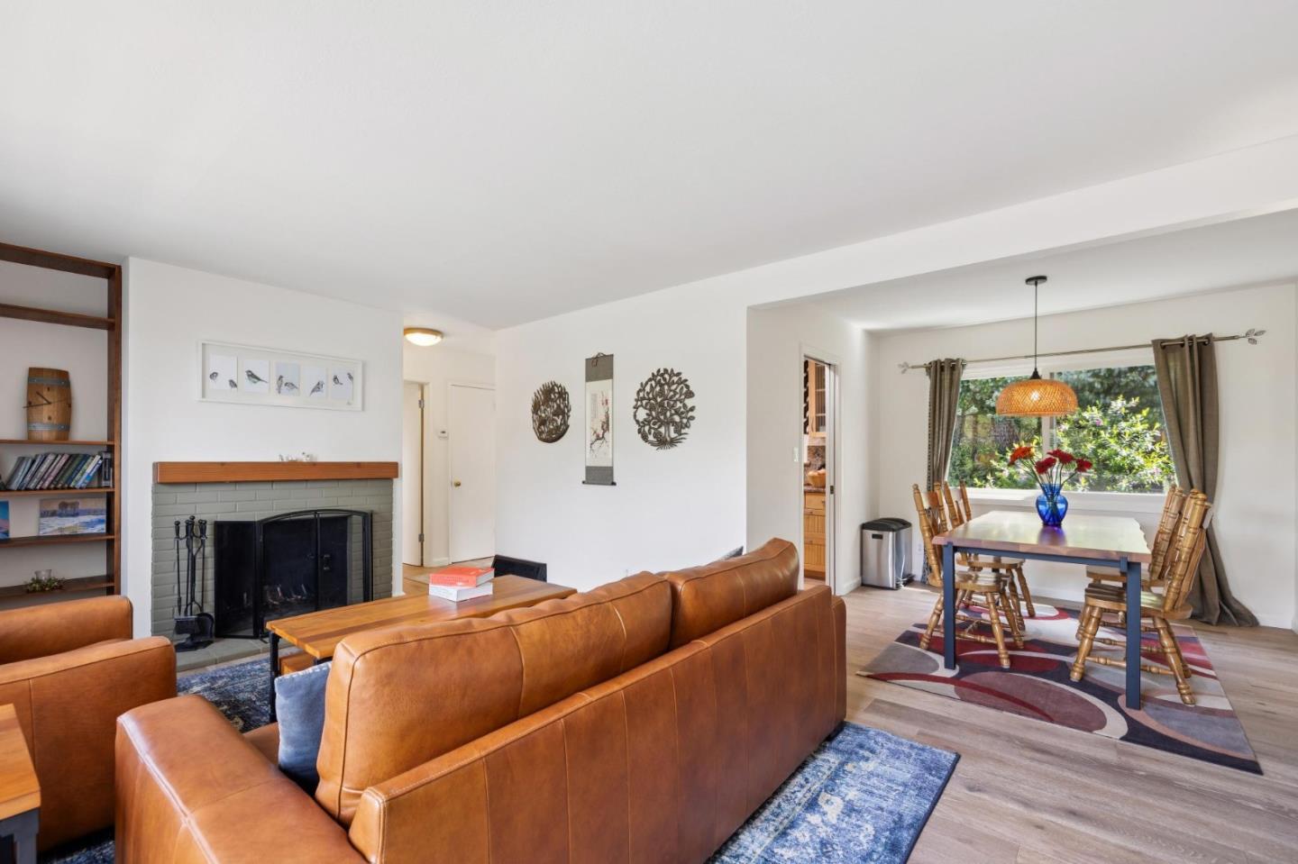 Detail Gallery Image 9 of 26 For 55 Asilomar Cir, Oakland,  CA 94611 - 2 Beds | 1 Baths
