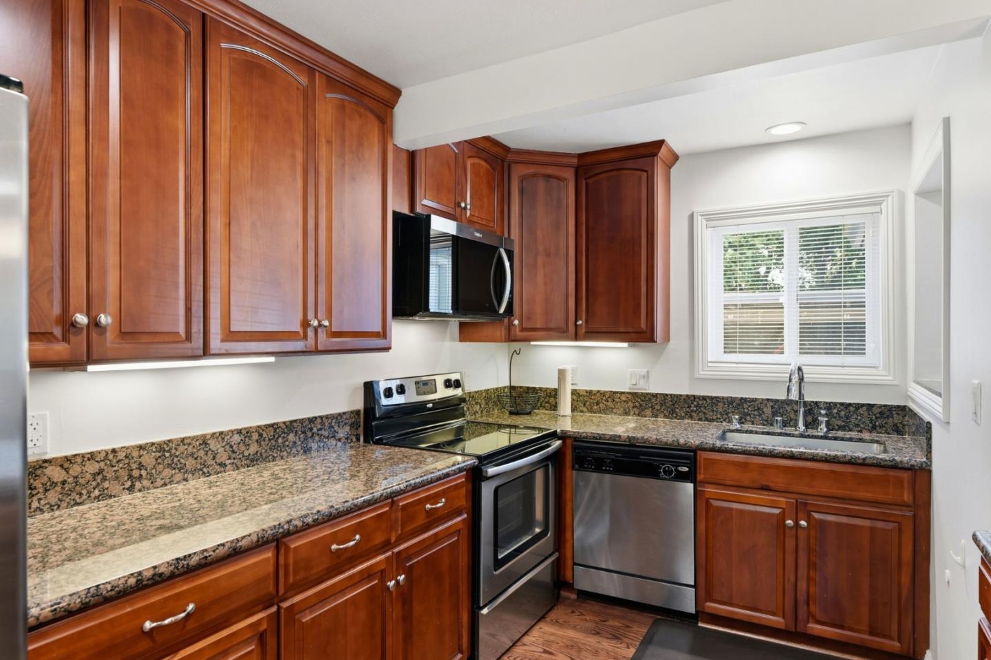 Photo #10: ML82041935 Listing: Photo #10