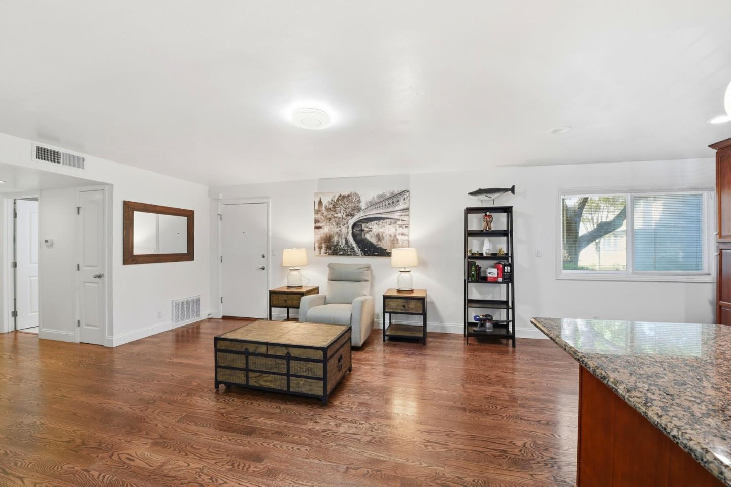 Photo #6: ML82041935 Listing: Photo #6