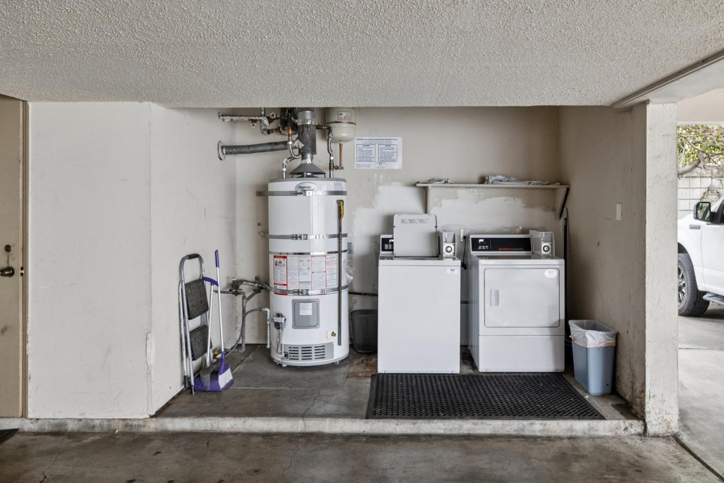 Detail Gallery Image 19 of 21 For 121 Lorton Ave, Burlingame,  CA 94010 - – Beds | – Baths