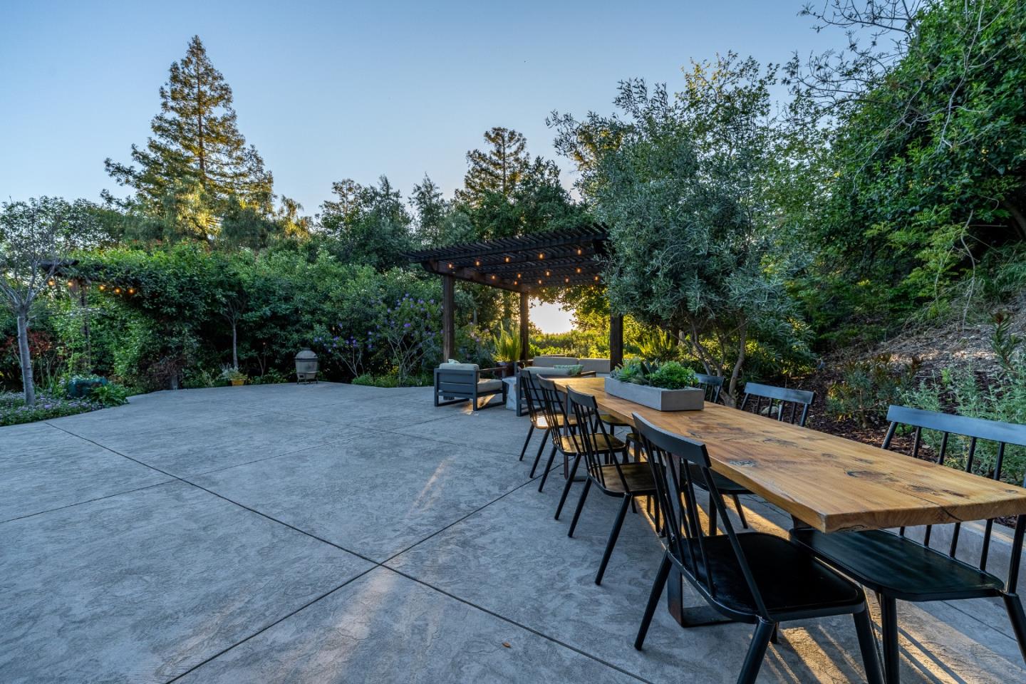 Detail Gallery Image 12 of 44 For 11265 Canyon Dr, San Jose,  CA 95127 - 2 Beds | 2 Baths