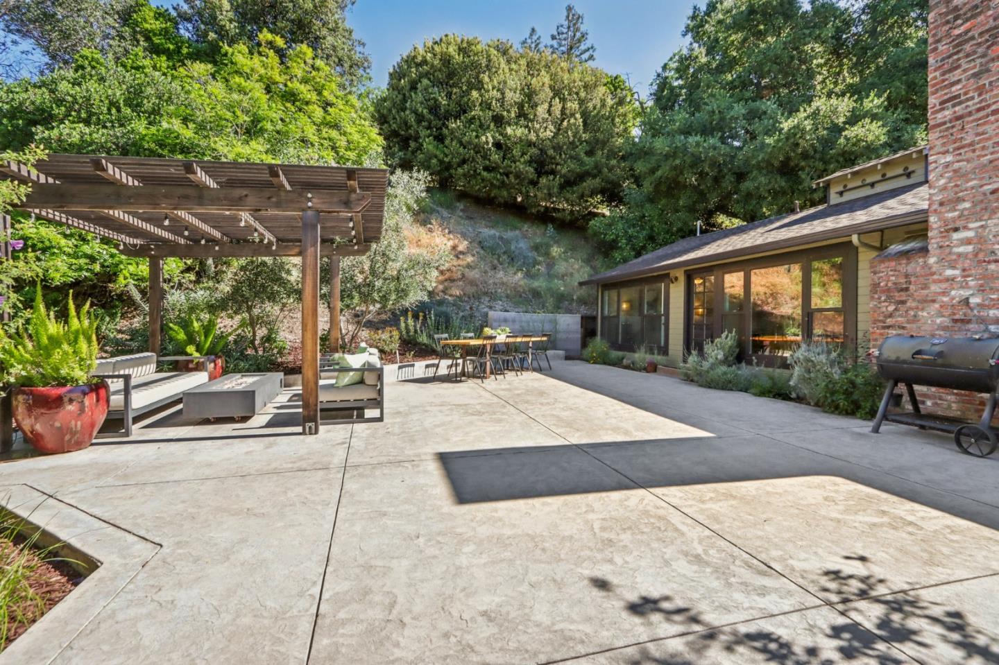 Detail Gallery Image 13 of 44 For 11265 Canyon Dr, San Jose,  CA 95127 - 2 Beds | 2 Baths