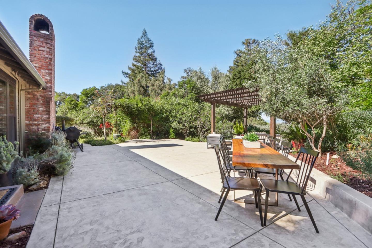 Detail Gallery Image 14 of 44 For 11265 Canyon Dr, San Jose,  CA 95127 - 2 Beds | 2 Baths