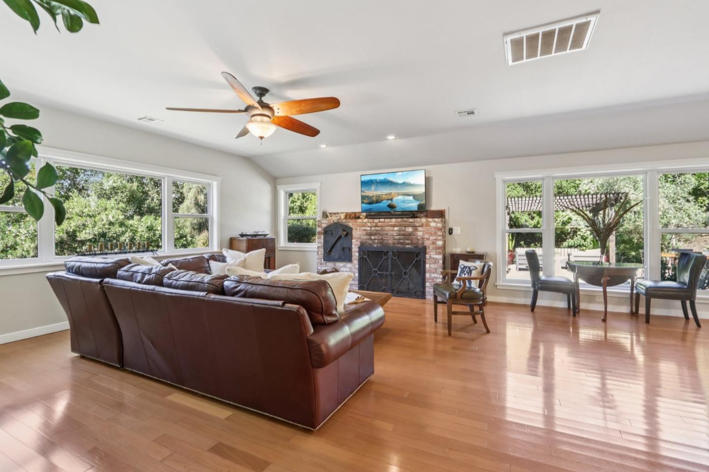 Detail Gallery Image 16 of 44 For 11265 Canyon Dr, San Jose,  CA 95127 - 2 Beds | 2 Baths