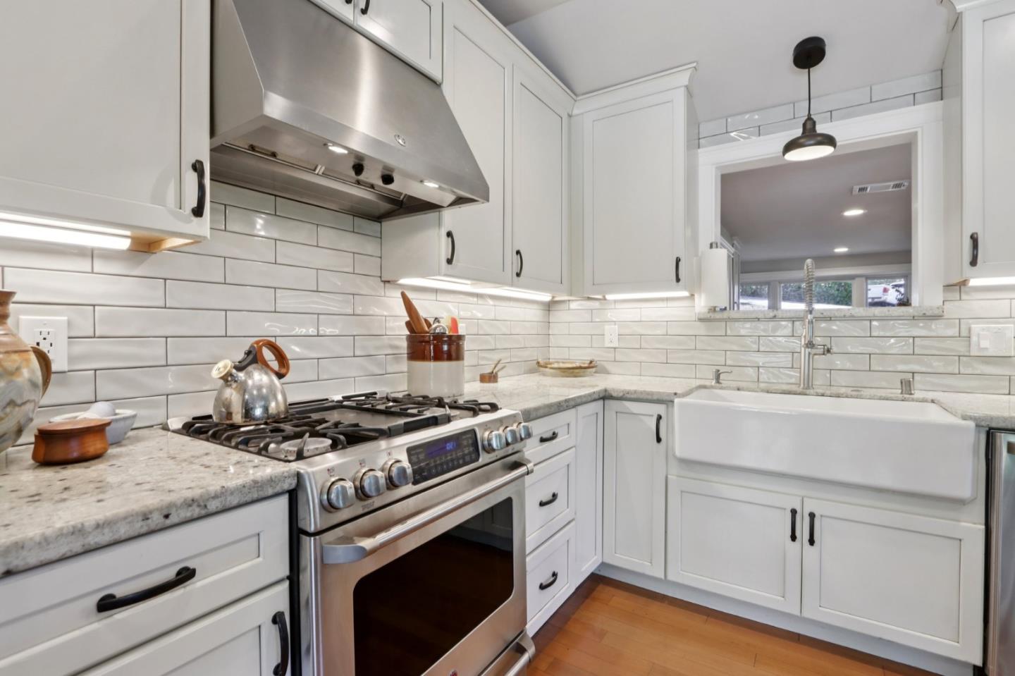 Detail Gallery Image 21 of 44 For 11265 Canyon Dr, San Jose,  CA 95127 - 2 Beds | 2 Baths