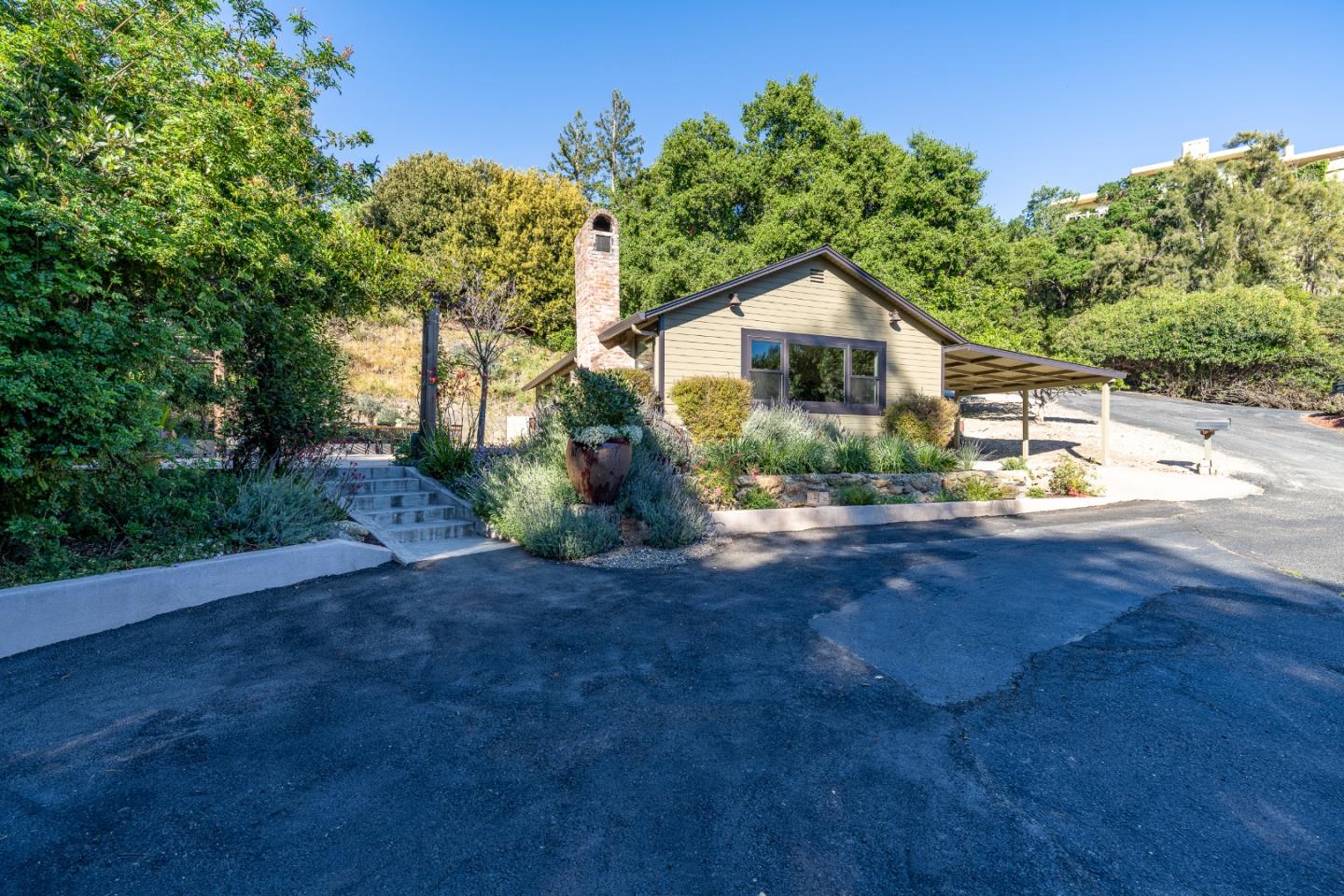 Detail Gallery Image 3 of 44 For 11265 Canyon Dr, San Jose,  CA 95127 - 2 Beds | 2 Baths