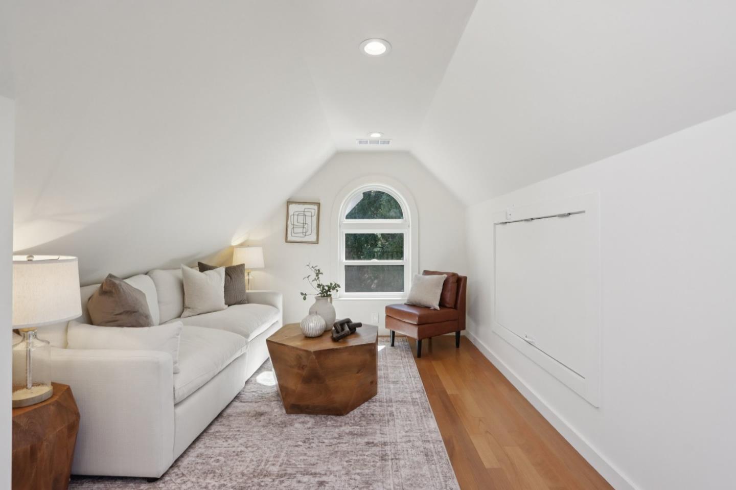 Detail Gallery Image 37 of 44 For 11265 Canyon Dr, San Jose,  CA 95127 - 2 Beds | 2 Baths