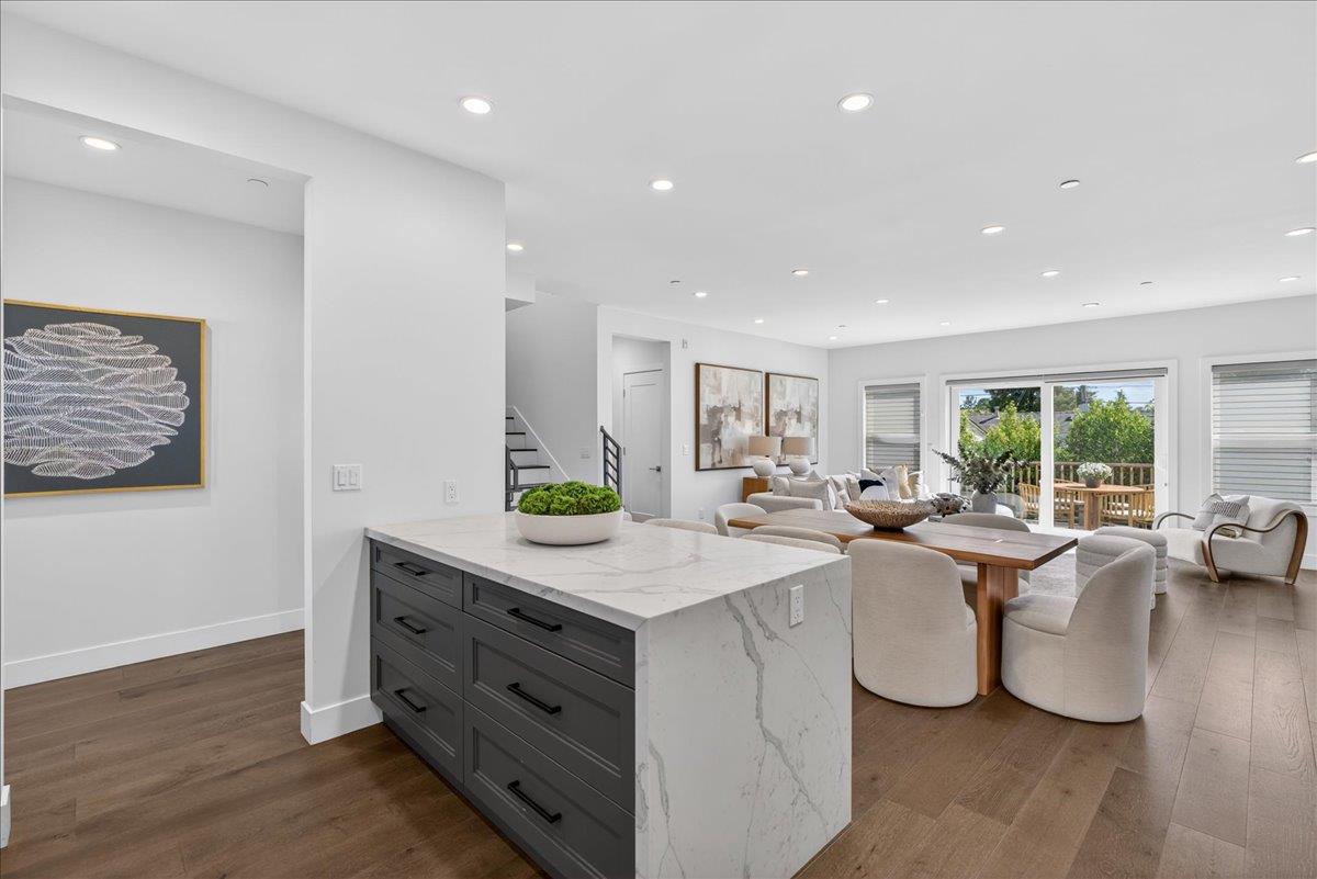 Detail Gallery Image 14 of 43 For 10200 Empire Ave, Cupertino,  CA 95014 - 4 Beds | 3/1 Baths