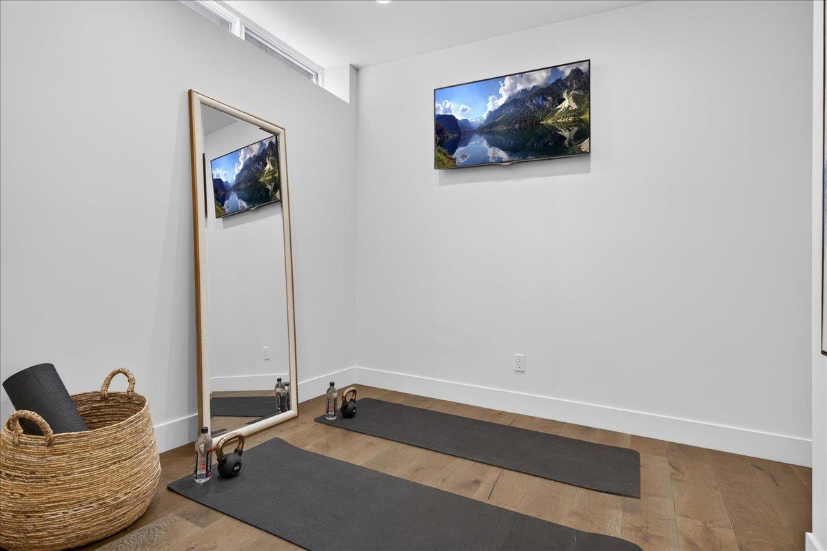 Detail Gallery Image 38 of 43 For 10200 Empire Ave, Cupertino,  CA 95014 - 4 Beds | 3/1 Baths