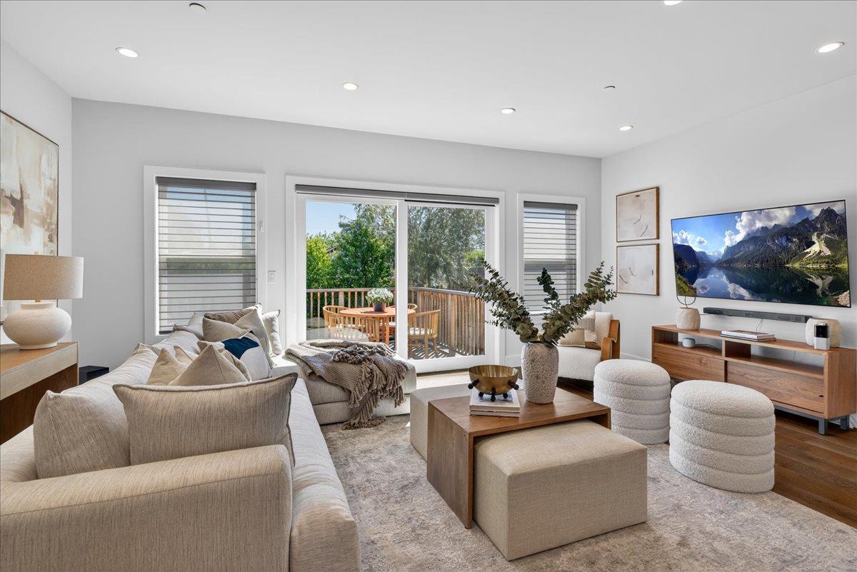 Detail Gallery Image 6 of 43 For 10200 Empire Ave, Cupertino,  CA 95014 - 4 Beds | 3/1 Baths