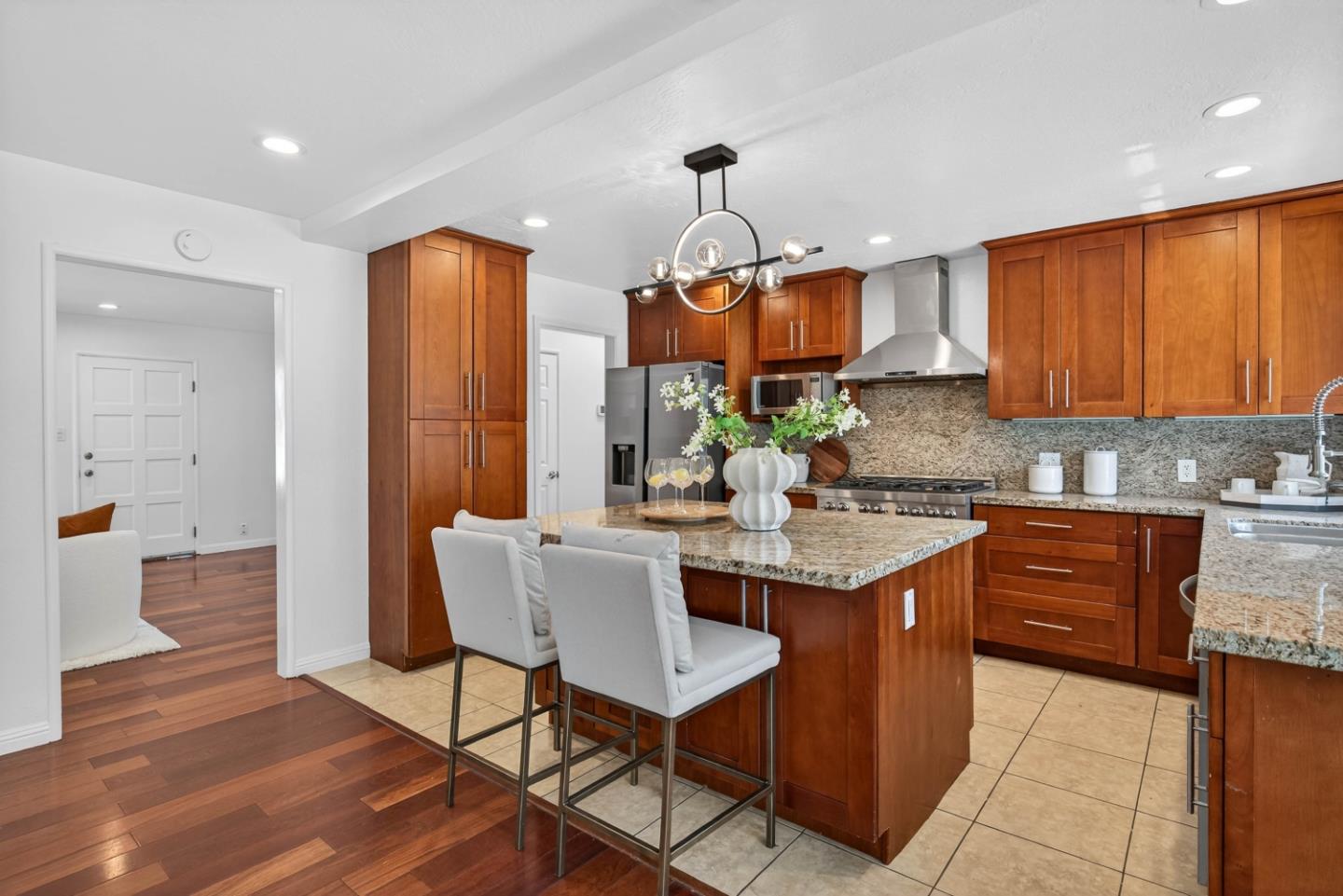 Detail Gallery Image 11 of 22 For 4162 Piper, San Jose,  CA 95117 - 3 Beds | 2 Baths