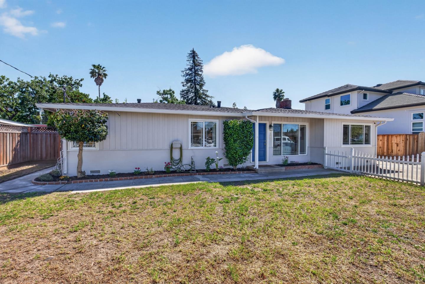 Detail Gallery Image 2 of 22 For 4162 Piper, San Jose,  CA 95117 - 3 Beds | 2 Baths