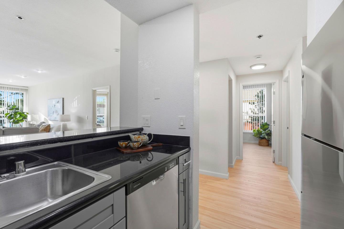 Detail Gallery Image 12 of 35 For 411 Park Ave #105,  San Jose,  CA 95110 - 2 Beds | 2 Baths