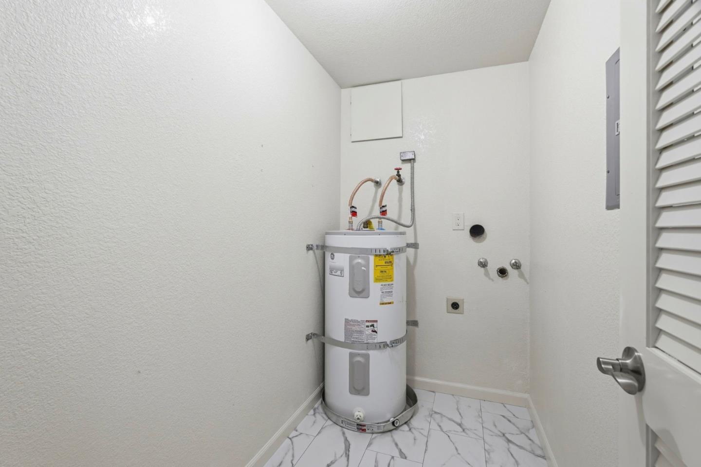 Detail Gallery Image 25 of 35 For 411 Park Ave #105,  San Jose,  CA 95110 - 2 Beds | 2 Baths