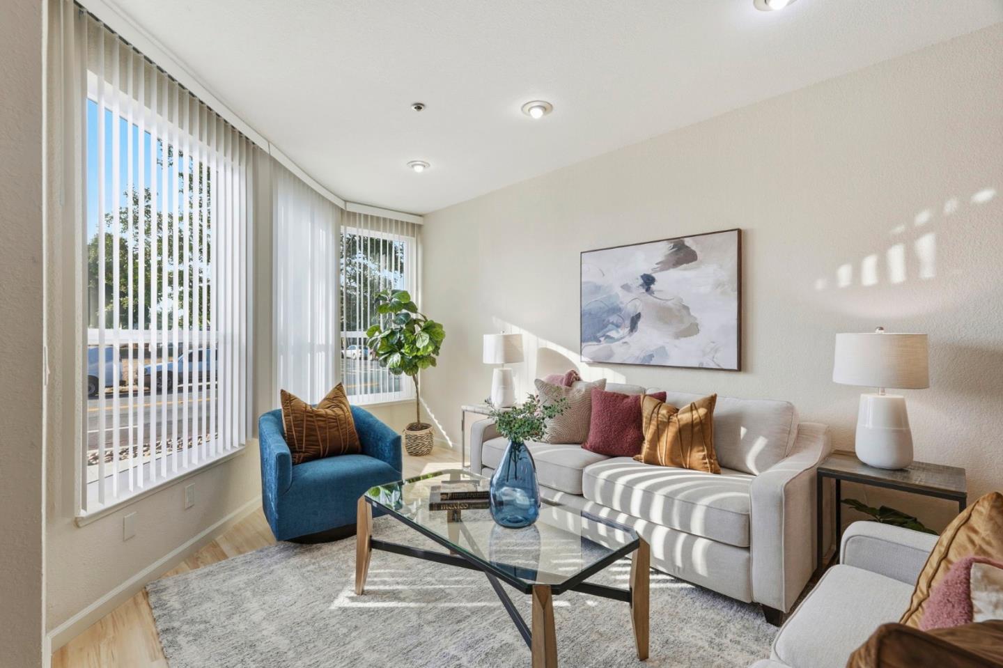Detail Gallery Image 3 of 35 For 411 Park Ave #105,  San Jose,  CA 95110 - 2 Beds | 2 Baths