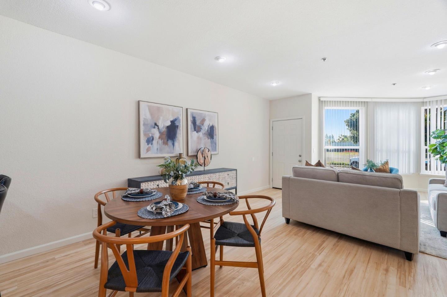 Detail Gallery Image 6 of 35 For 411 Park Ave #105,  San Jose,  CA 95110 - 2 Beds | 2 Baths