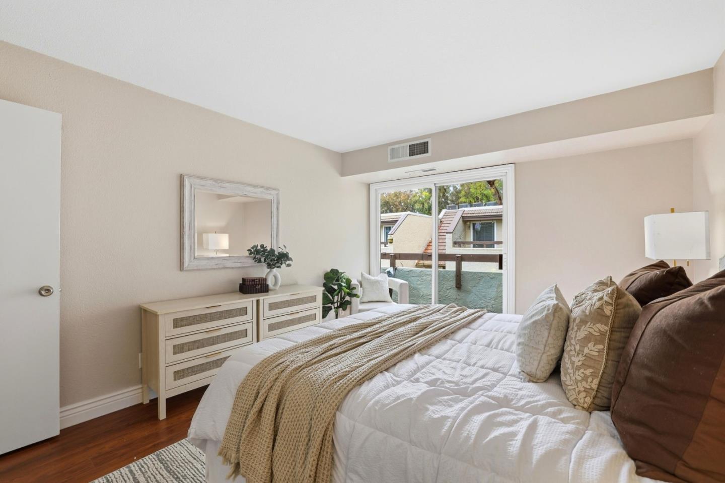 Detail Gallery Image 17 of 39 For 309 Tradewinds Dr #10,  San Jose,  CA 95123 - 1 Beds | 1 Baths