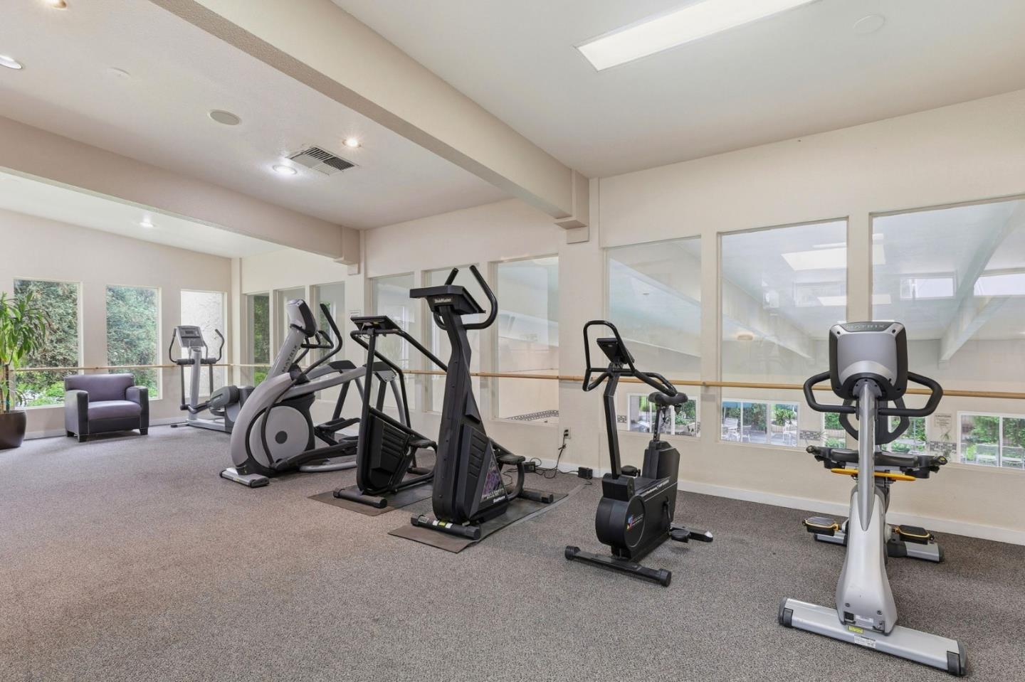 Detail Gallery Image 36 of 39 For 309 Tradewinds Dr #10,  San Jose,  CA 95123 - 1 Beds | 1 Baths