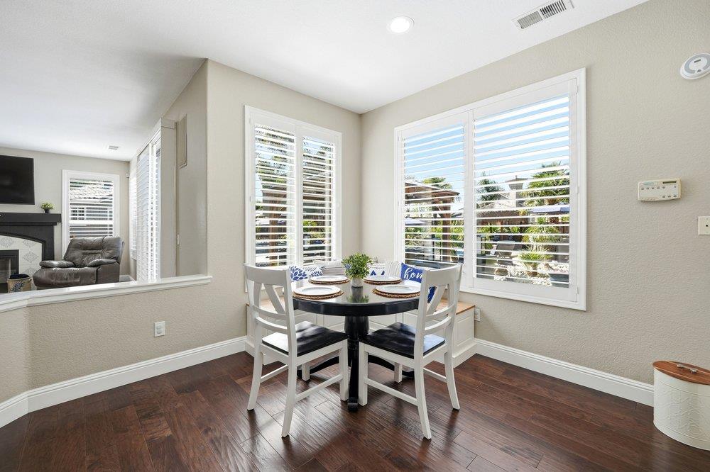 Detail Gallery Image 15 of 60 For 1260 Brook View Ct, Hollister,  CA 95023 - 5 Beds | 3/1 Baths