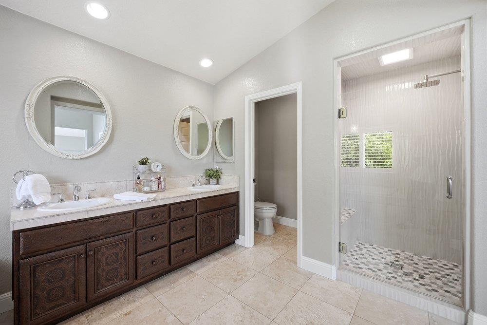 Detail Gallery Image 28 of 60 For 1260 Brook View Ct, Hollister,  CA 95023 - 5 Beds | 3/1 Baths