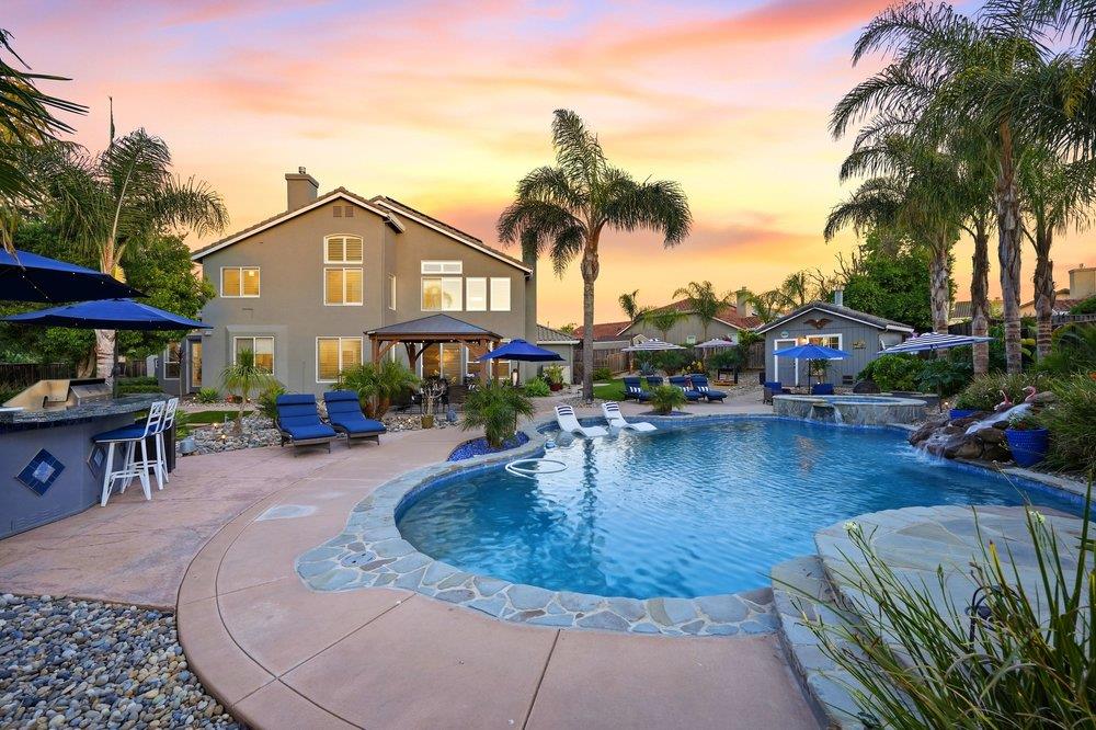 Detail Gallery Image 58 of 60 For 1260 Brook View Ct, Hollister,  CA 95023 - 5 Beds | 3/1 Baths