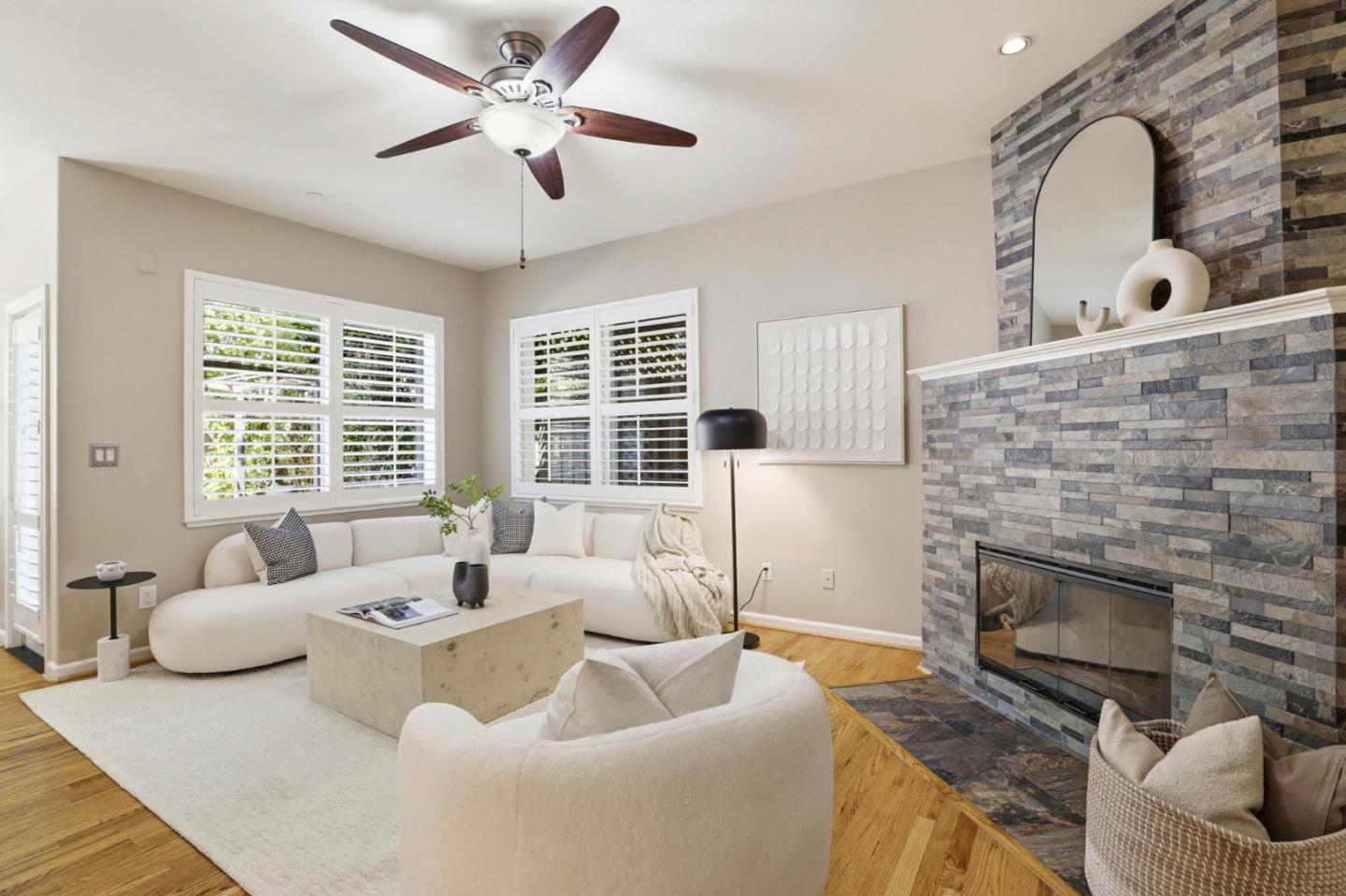 Detail Gallery Image 11 of 35 For 569 Cherrywood Dr, Sunnyvale,  CA 94087 - 4 Beds | 2/1 Baths