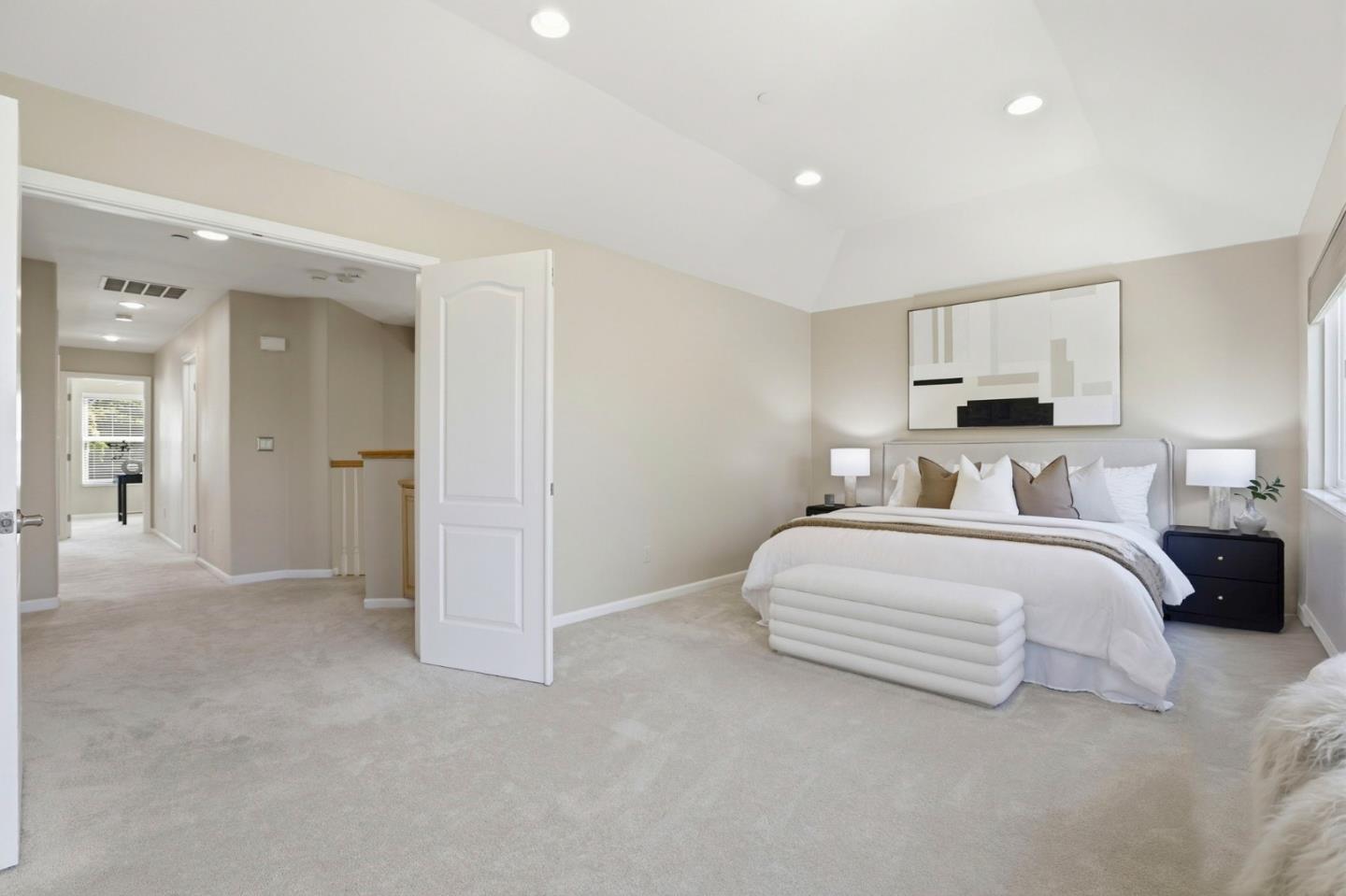 Detail Gallery Image 12 of 35 For 569 Cherrywood Dr, Sunnyvale,  CA 94087 - 4 Beds | 2/1 Baths