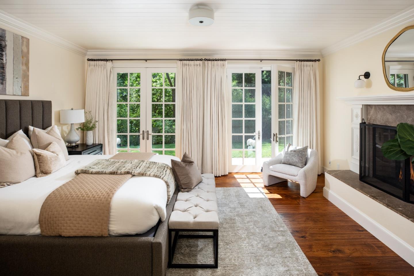 Detail Gallery Image 18 of 44 For 25550 Moody Rd, Los Altos Hills,  CA 94022 - 5 Beds | 4/1 Baths