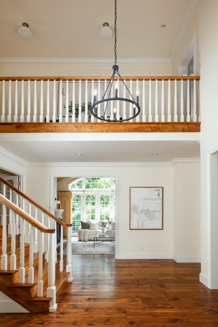 Detail Gallery Image 3 of 44 For 25550 Moody Rd, Los Altos Hills,  CA 94022 - 5 Beds | 4/1 Baths