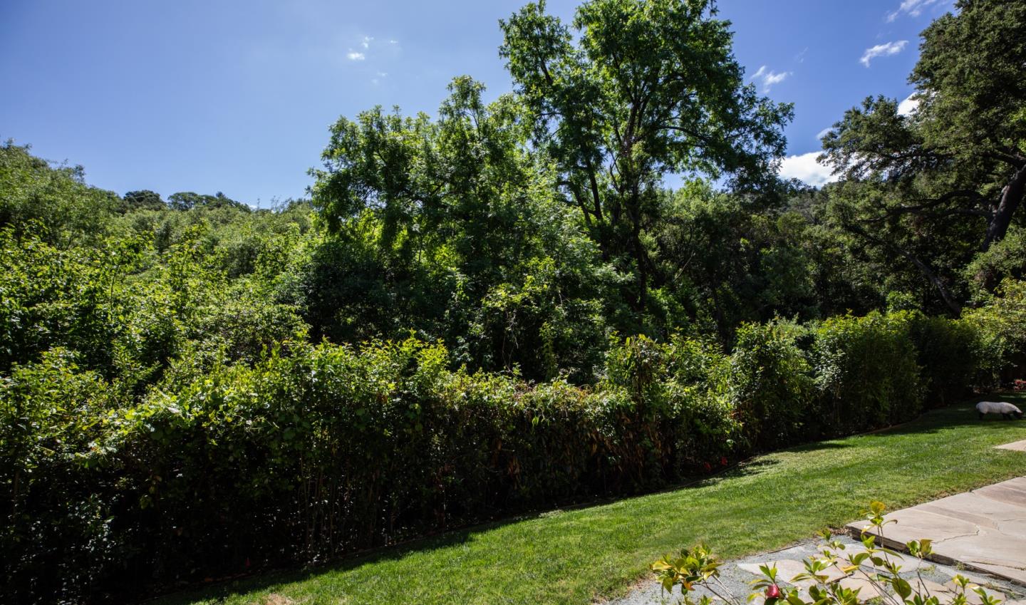 Detail Gallery Image 38 of 44 For 25550 Moody Rd, Los Altos Hills,  CA 94022 - 5 Beds | 4/1 Baths