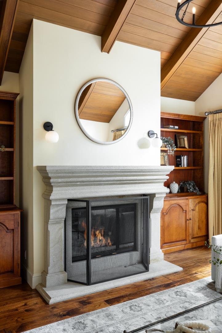 Detail Gallery Image 7 of 44 For 25550 Moody Rd, Los Altos Hills,  CA 94022 - 5 Beds | 4/1 Baths