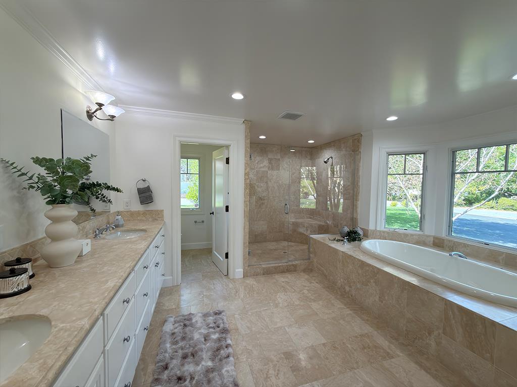Detail Gallery Image 12 of 31 For 2 Callado, Atherton,  CA 94027 - 5 Beds | 5 Baths