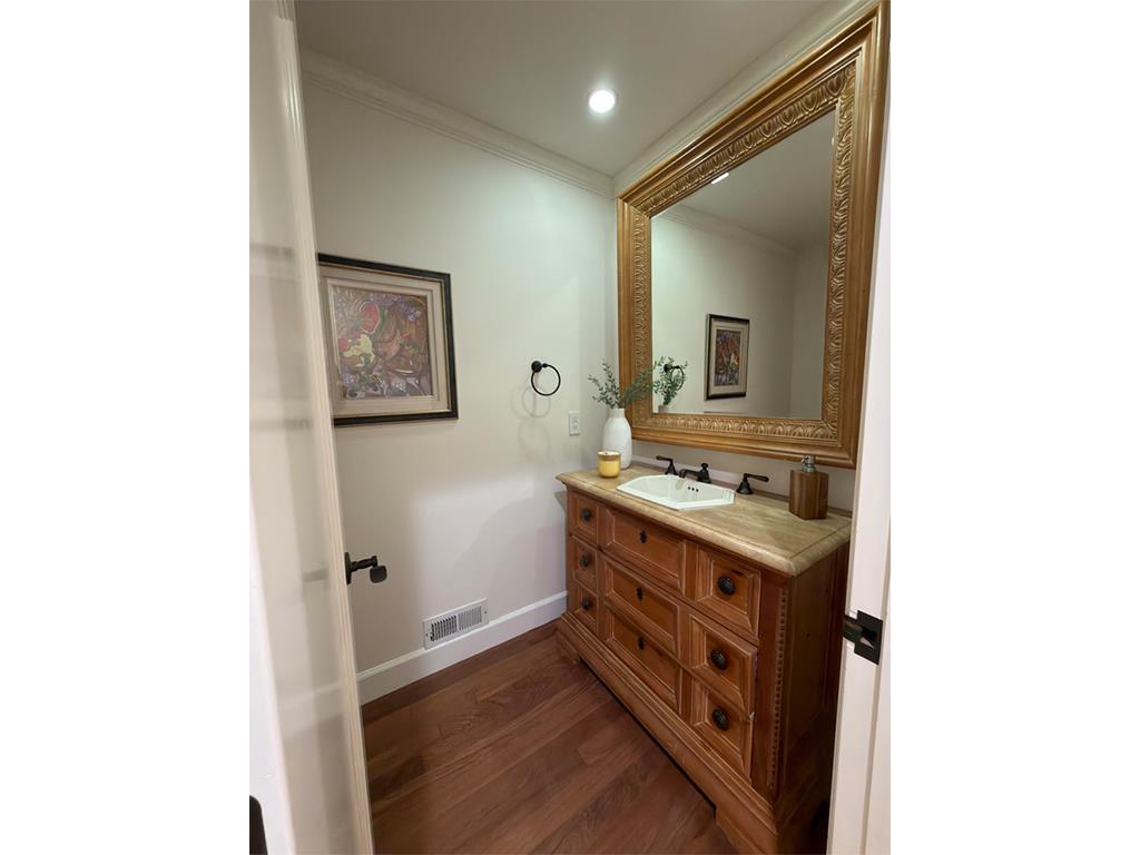 Detail Gallery Image 17 of 31 For 2 Callado, Atherton,  CA 94027 - 5 Beds | 5 Baths