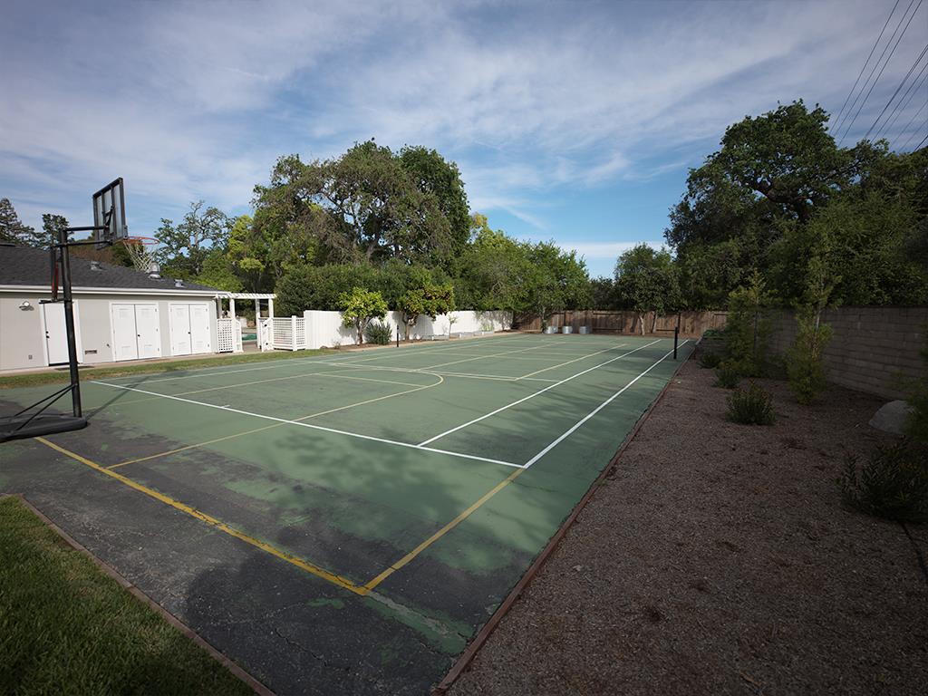 Detail Gallery Image 25 of 31 For 2 Callado, Atherton,  CA 94027 - 5 Beds | 5 Baths