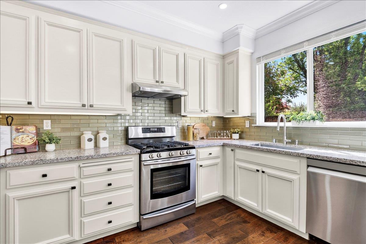 Detail Gallery Image 9 of 29 For 18391 San Antonio Dr, Morgan Hill,  CA 95037 - 4 Beds | 2/1 Baths