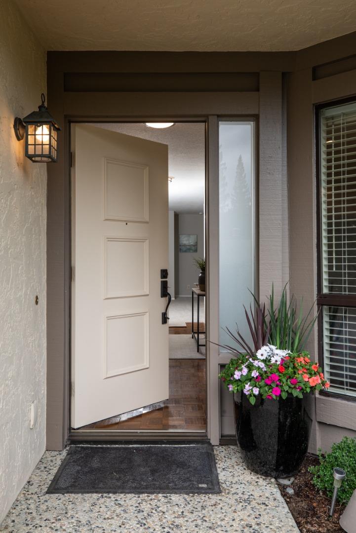 Detail Gallery Image 3 of 33 For 22415 Rancho Deep Cliff Dr, Cupertino,  CA 95014 - 2 Beds | 2 Baths