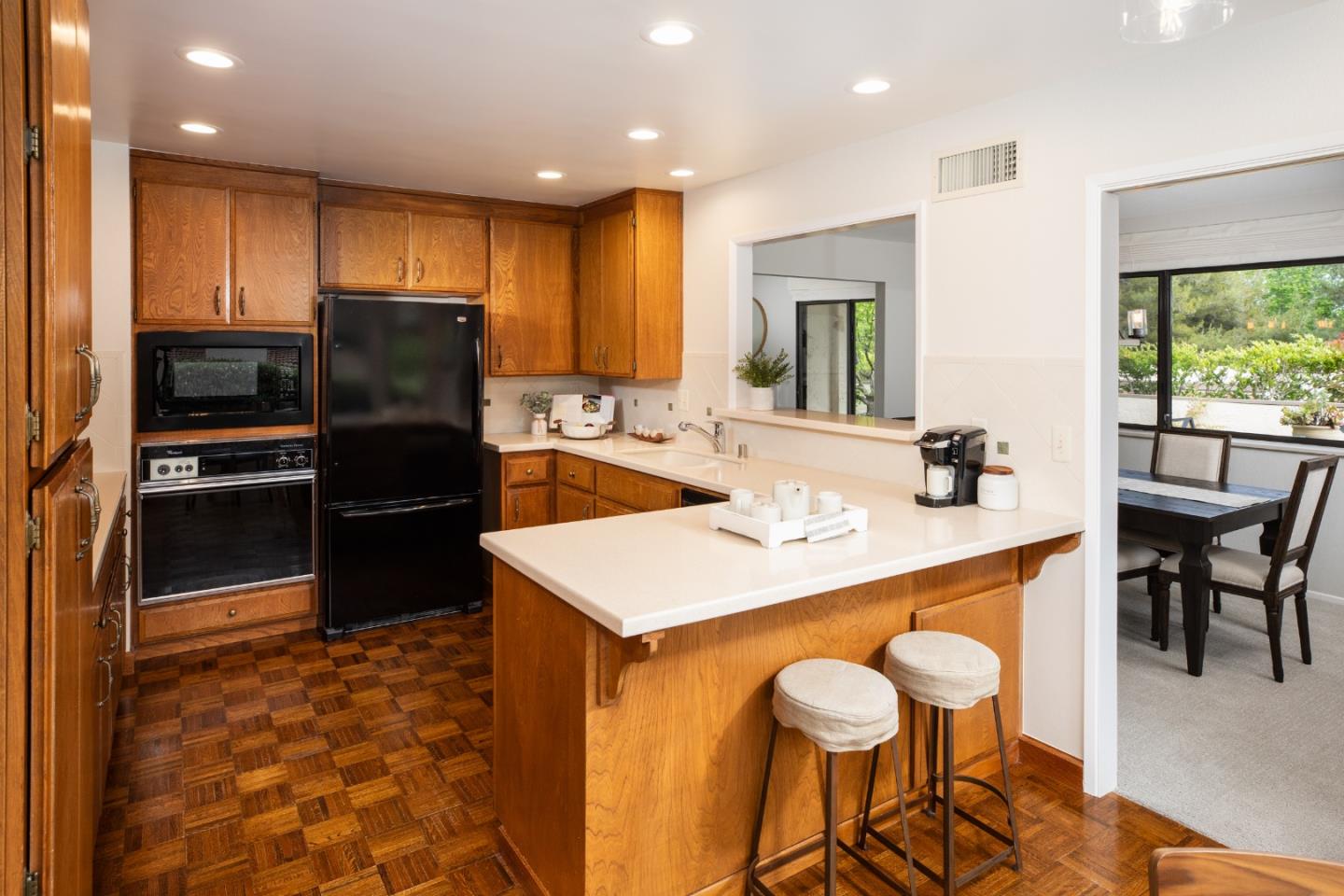 Detail Gallery Image 5 of 33 For 22415 Rancho Deep Cliff Dr, Cupertino,  CA 95014 - 2 Beds | 2 Baths