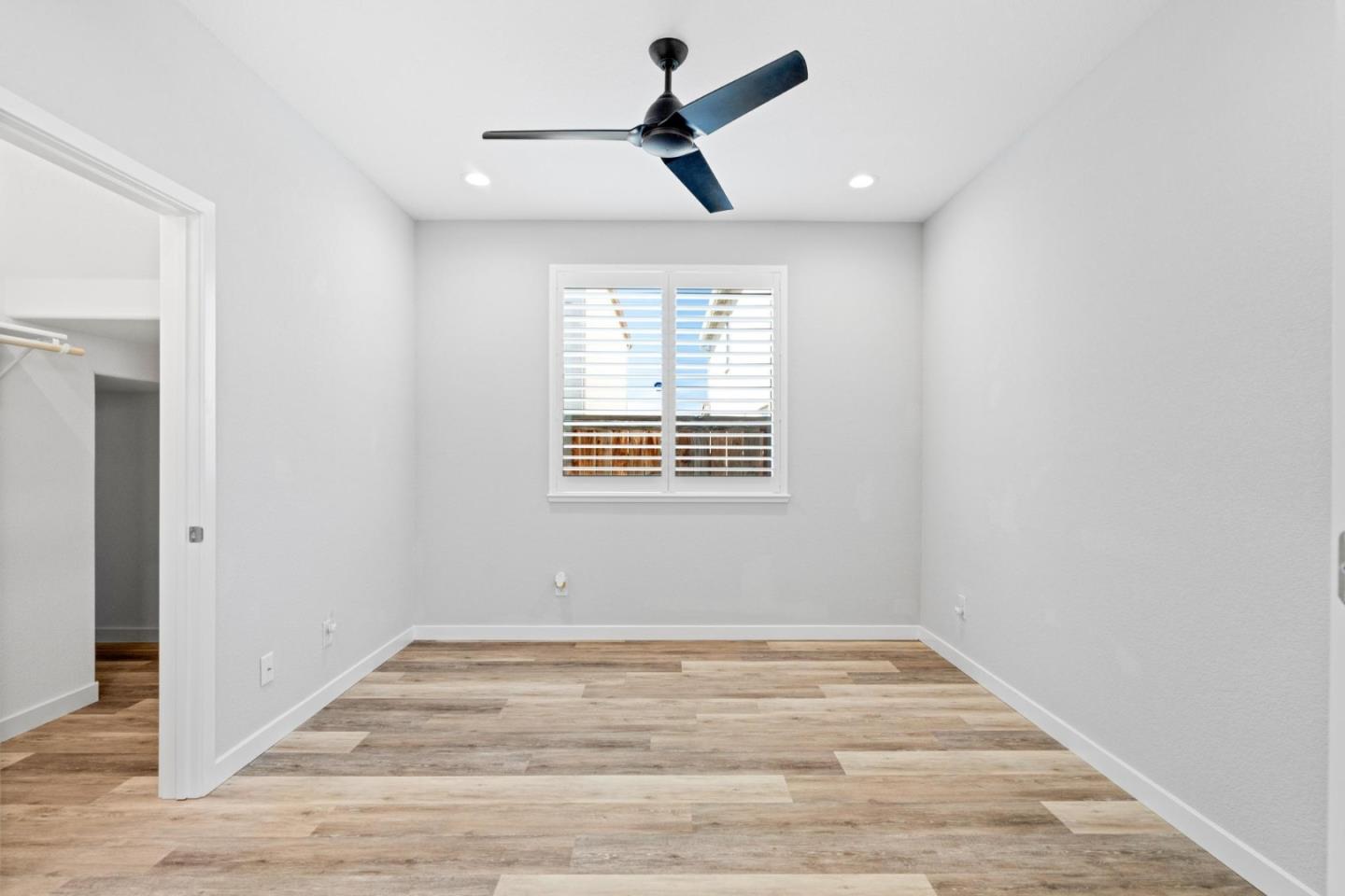 Detail Gallery Image 16 of 44 For 2360 Aerostar Way, Sacramento,  CA 95834 - 4 Beds | 3 Baths