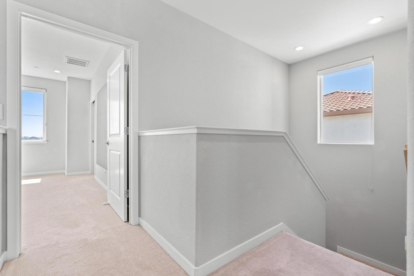 Detail Gallery Image 20 of 44 For 2360 Aerostar Way, Sacramento,  CA 95834 - 4 Beds | 3 Baths