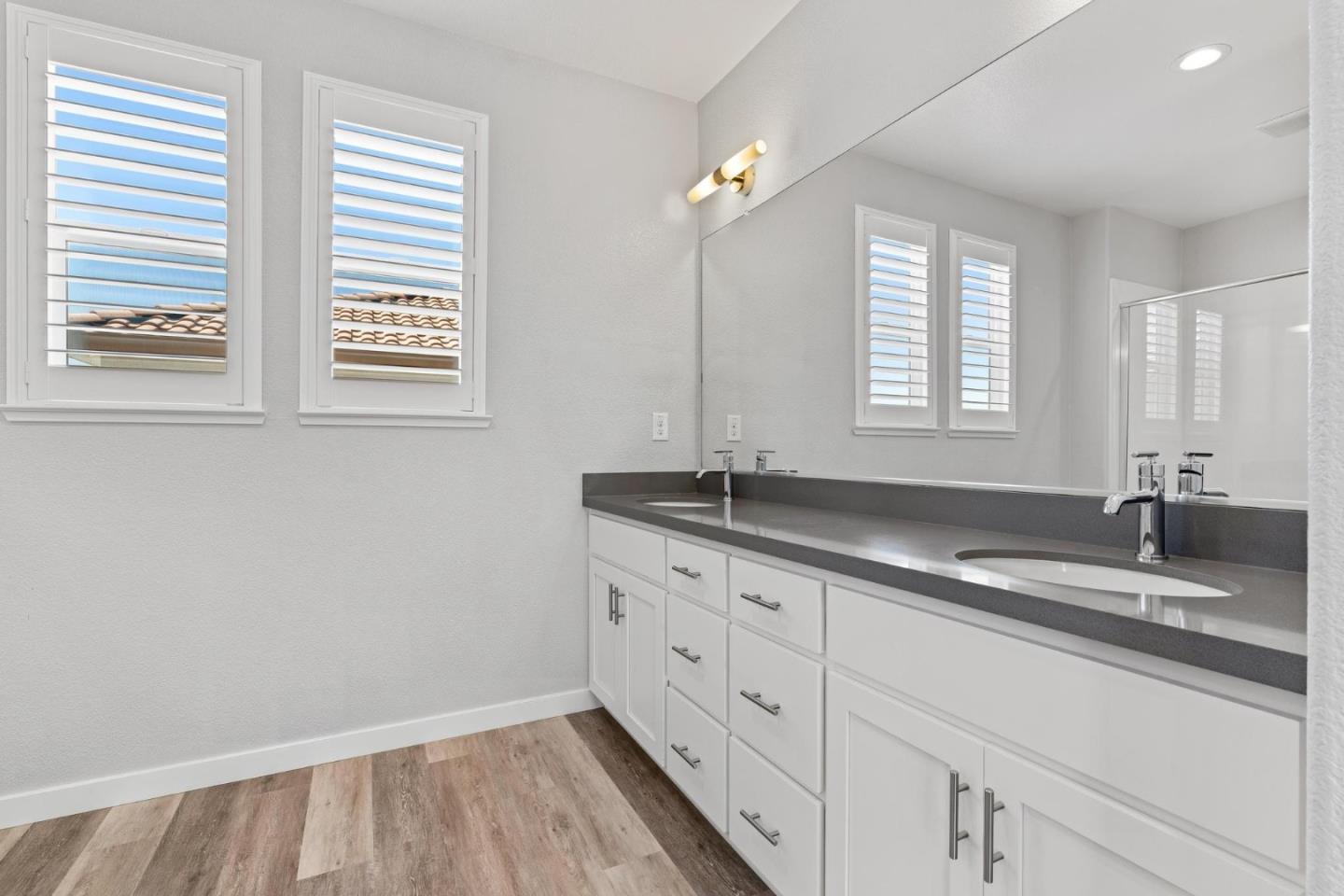 Detail Gallery Image 23 of 44 For 2360 Aerostar Way, Sacramento,  CA 95834 - 4 Beds | 3 Baths