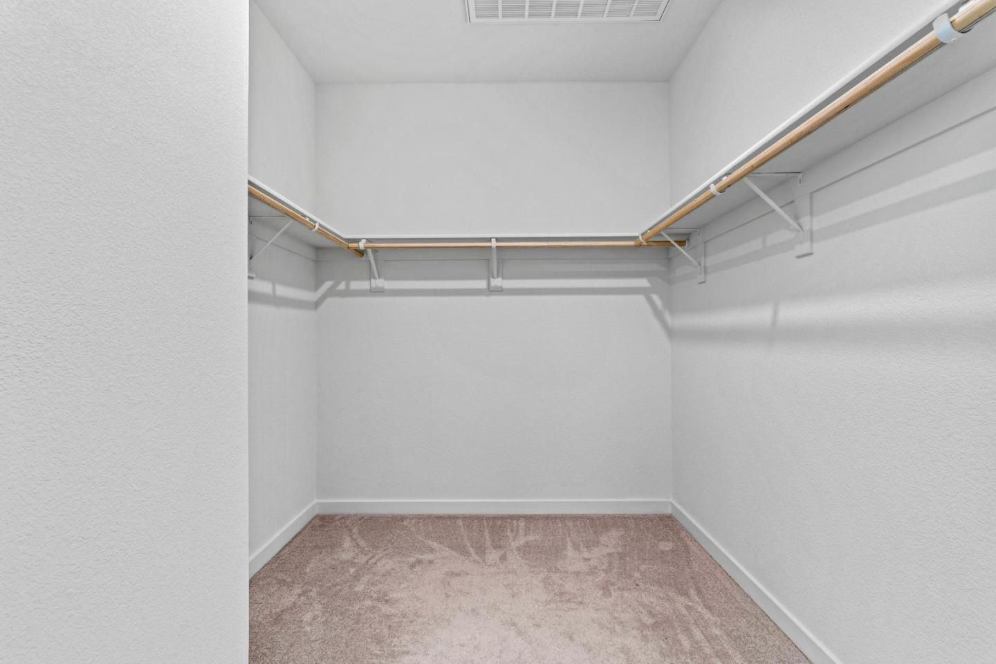 Detail Gallery Image 25 of 44 For 2360 Aerostar Way, Sacramento,  CA 95834 - 4 Beds | 3 Baths