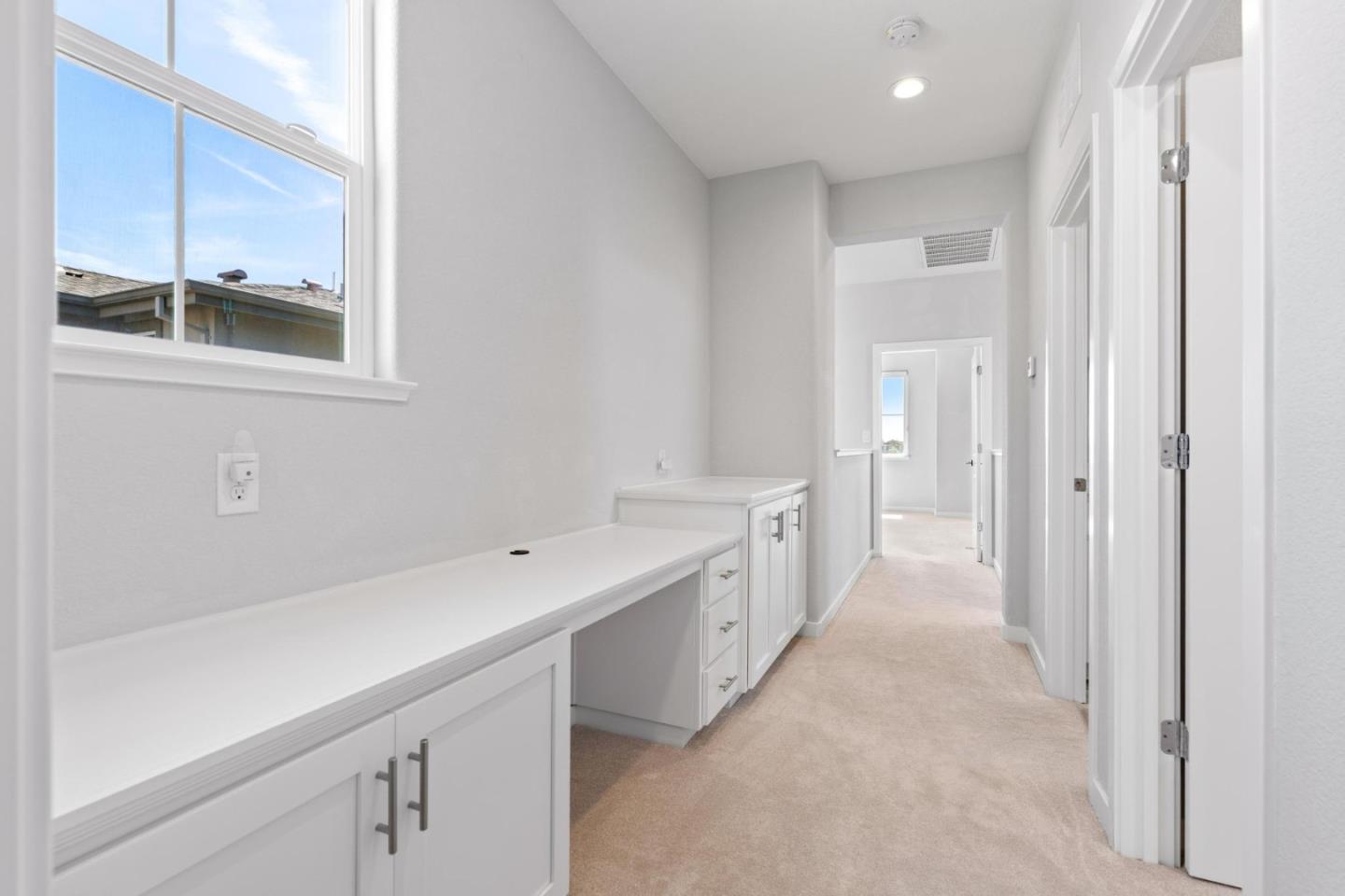 Detail Gallery Image 26 of 44 For 2360 Aerostar Way, Sacramento,  CA 95834 - 4 Beds | 3 Baths