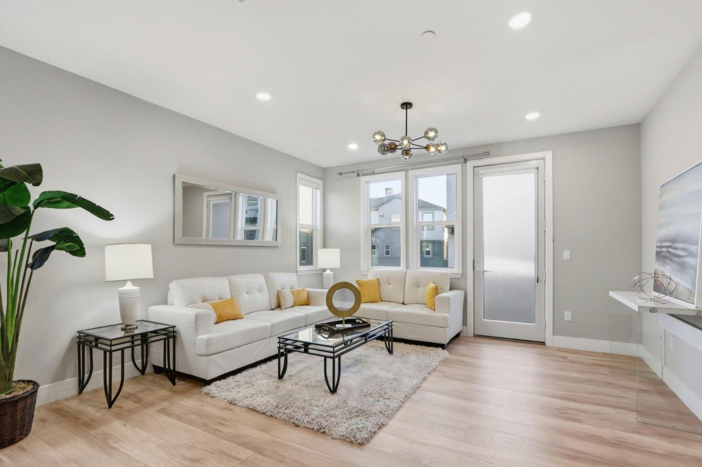 Photo #4: ML82041960 Listing: Photo #4